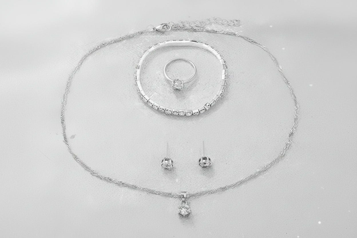 Noiré 5-Piece Luxury Gift Set